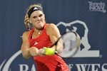 2010 Bank of the West Classic Melanie Oudin watches hit