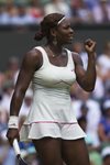 SM 2010 Wimbledon Serena Williams fist