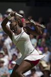 SM 2010 Wimbledon Serena Williams high shot
