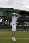 SM 2010 Wimbledon john ISNER wins 7
