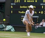 SM 2010 Wimbledon Justine Henin  scoreboard