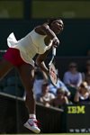 SM 2010 wimbledon Serena Williams jumping serve