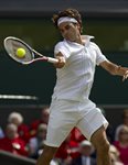 SM 2010 wimbledon Roger Federer forehand hit