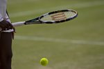 SM 2010 Wimbledon serena williams racquet bounce