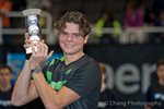 Milos-Raonic-Trophy