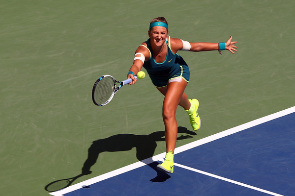 Azarenka Wins Despite Being Rubbed the Wrong Way by Nike Kit  