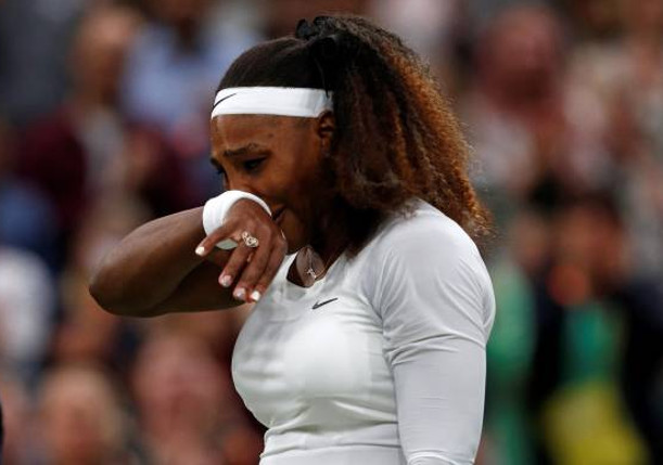 Tennis World Stunned As Serena Retires with Injury at Wimbledon  