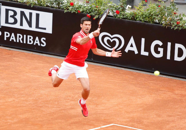 Djokovic: "Long Shot" To Dethrone Nadal in Paris