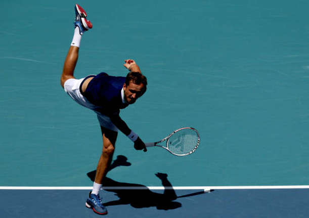 Medvedev Marches On in Miami 