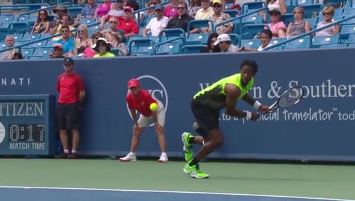 Video: Monfils Pirouettes, Hits Gorgeous Backhand Winner in Cincy 