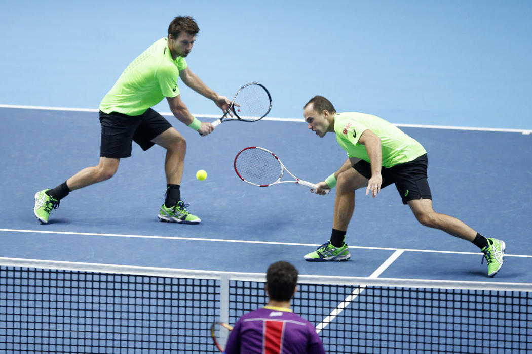 Video: Rojer and Tecau Win Amazing Doubles Point in London 