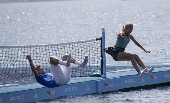 Eugenie Bouchard, Grigor Dimitrov Volley on Water in Acapulco 