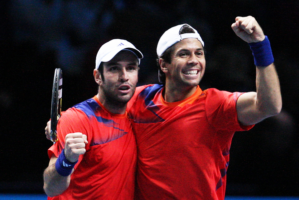 Spaniards Power Past Bryan Brothers in London Doubles Final 