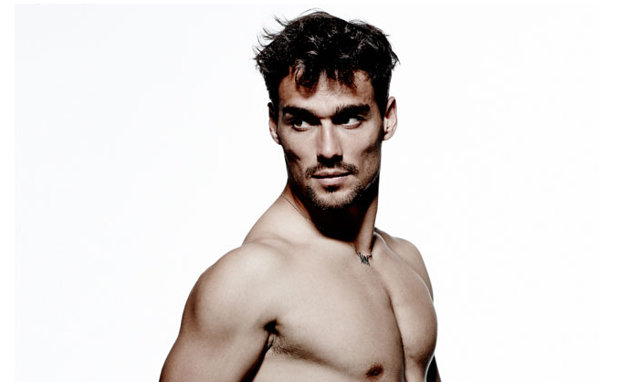 Fabio Fognini Bares All For Cancer Charity  