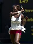 SM 2010 Wimbledon Serena Williams over shoulder
