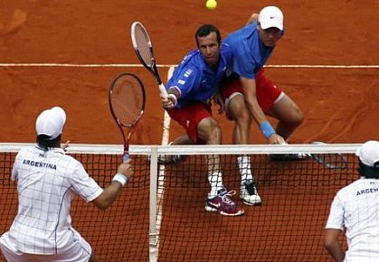Davis Cup Wordplay: Circling the Globe in Quotes  