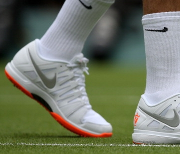 All England Club Puts Veto on 7-Time Champ Federer's Orange Soles 