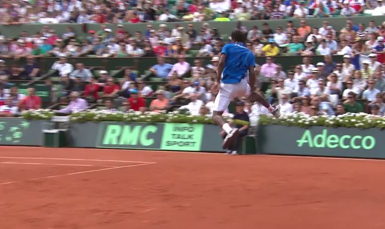 Monfils’ Flying Tweener Brings the French to Frenzy 