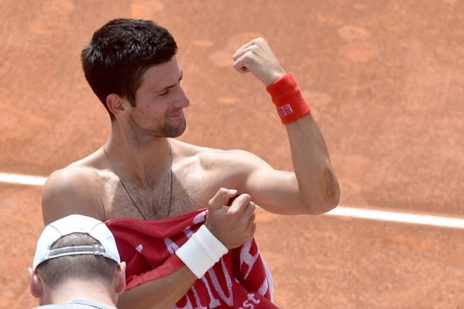 Video: Djokovic Practices in Rome with Intensity, No Wrist Tape 