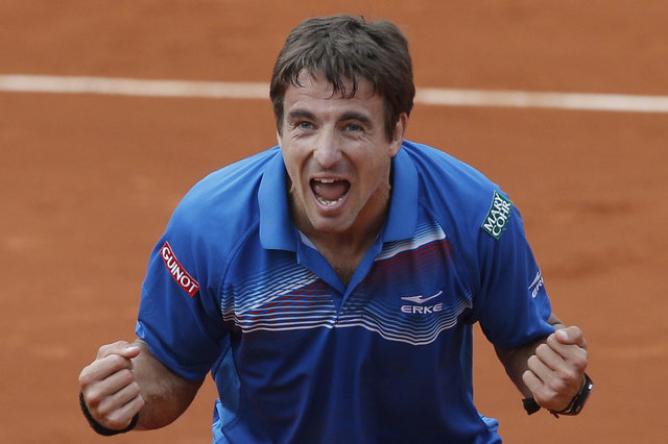 Video: Tommy Robredo's Wicked Dropper Against Goffin in Monte-Carlo 