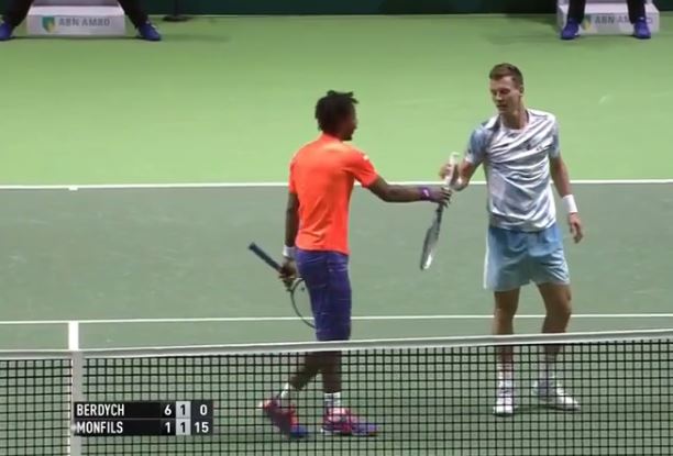 Video: Monfils Shows Sportsmanship in Loss to Berdych 