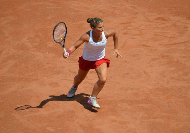 Sara Errani reached the Bucharest semis and will face an in-form Monica Niculescu for a spot in the final.