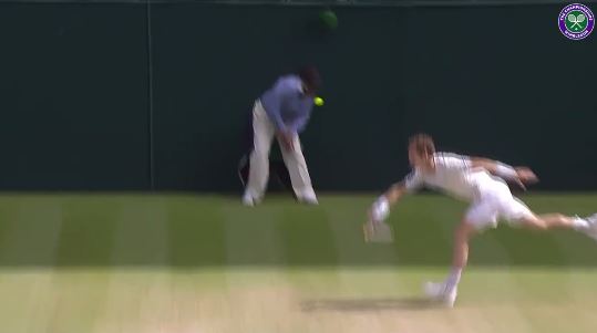 Video: Karlovic’s Serve Hits Lineswoman in Head, and She Lives 