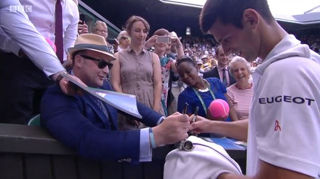 Djokovic Wins Easily then Signs Fans’ Prosthetic Leg on Centre Cour 