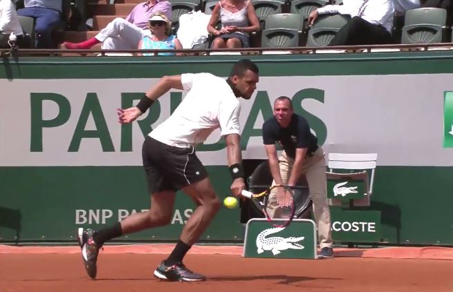 Video: Tsonga Wows with One-Handed Gem in Paris 
