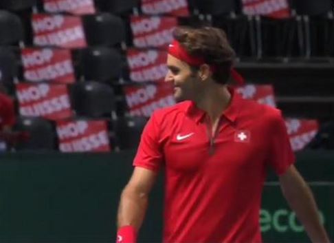Video: Federer Shanks a Smash Poetically 