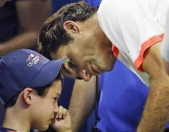 Video: Papa Fed Comes to Rescue of Crying Boy 