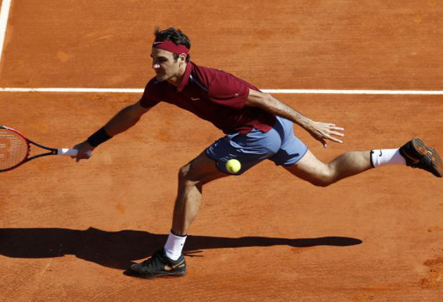 Federer Makes Brief Appearance at Roland Garros 