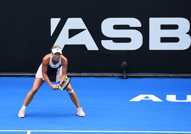 Venus Falls, Wozniacki Rises in Auckland 