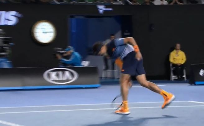 Video: Frustrated Raonic Wrecks Racquet  