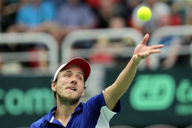 Lucas Pouille Brings Heavy-Hearted French Even with Czechs  