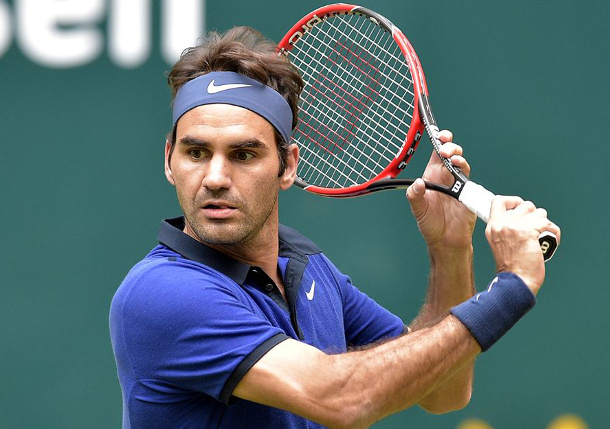Watch: Federer Practices