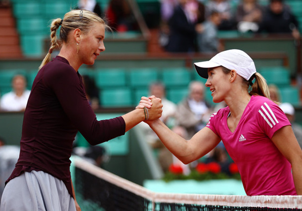 Serena, Henin, React To Sharapova's Failed Drug Test 