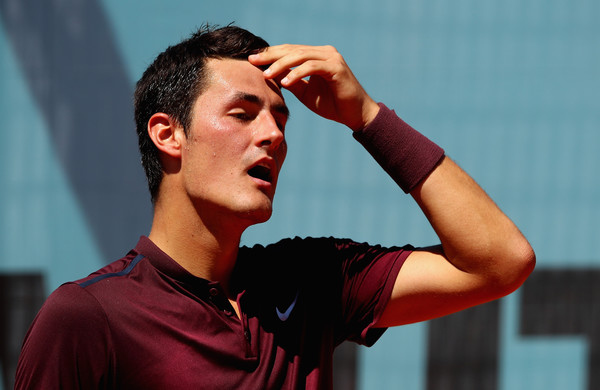Watch: Tomic Fails in Handle Return Against Fognini 