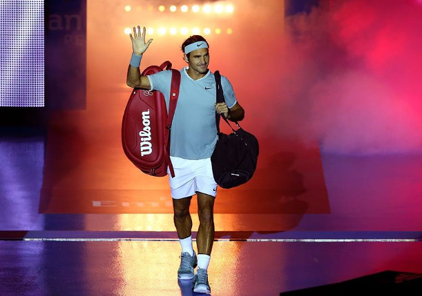 Federer Feels Love, No Pain, In Return 