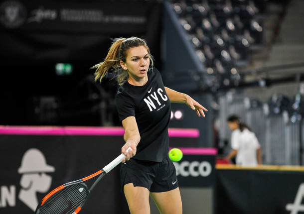 Halep Signs With Nike