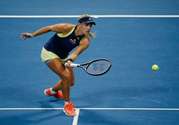 Kerber Slams Strycova in Dubai Opener 