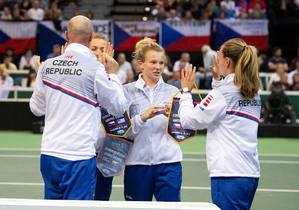 Siniakova Puts Czechs One Win From Fed Cup 
