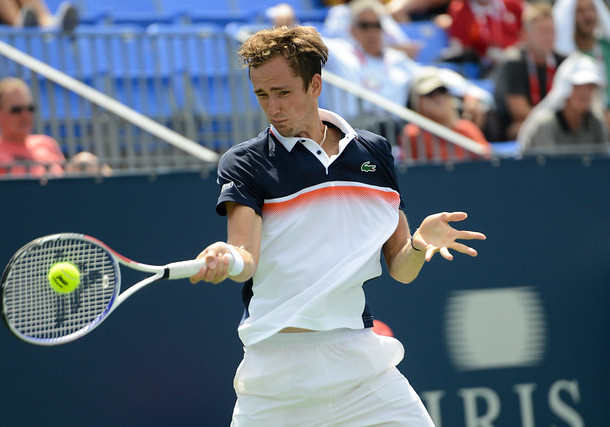 How Champagne-Craving Medvedev Overcame Cramps in Cincy Final 
