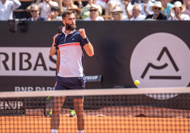 Paire Powers To Lyon Title 