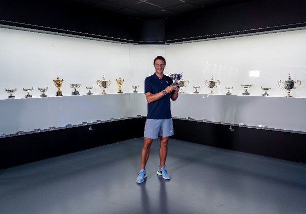 Nadal Places Trophy in Museum, Thanks Fans 