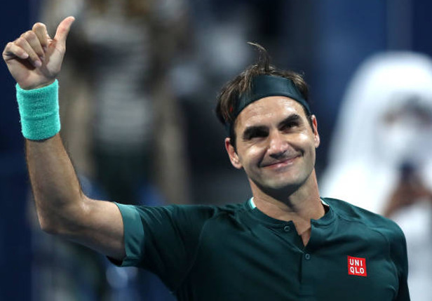 Watch: Federer Resumes Hitting 