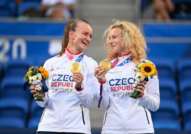 Photo of Titul BJK pohár zlatých olympijských medailí
