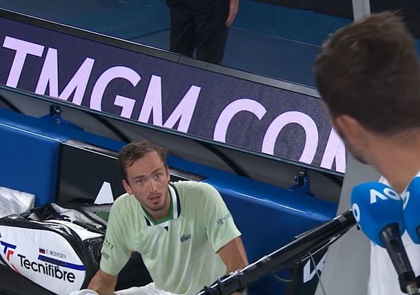 HIS FATHER CAN TALK EVERY POINT! Irate Medvedev goes ballistic on chair umpire, demanding that Tsitsipas be Given Coaching Warning 