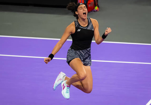 Garcia Soars Past Sakkari into Final of WTA Finals 