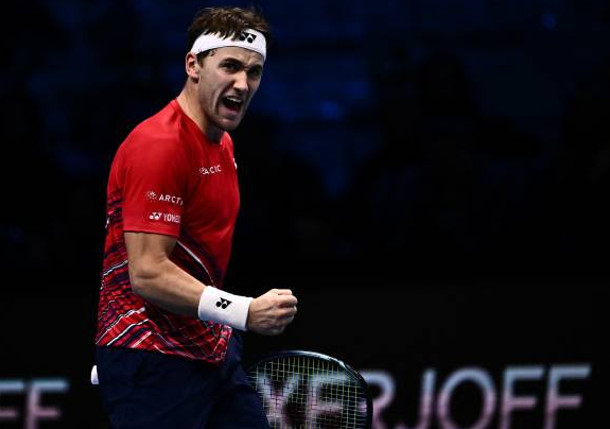 Ruud Edges Fritz at ATP Finals and Qualifies for Semis 
